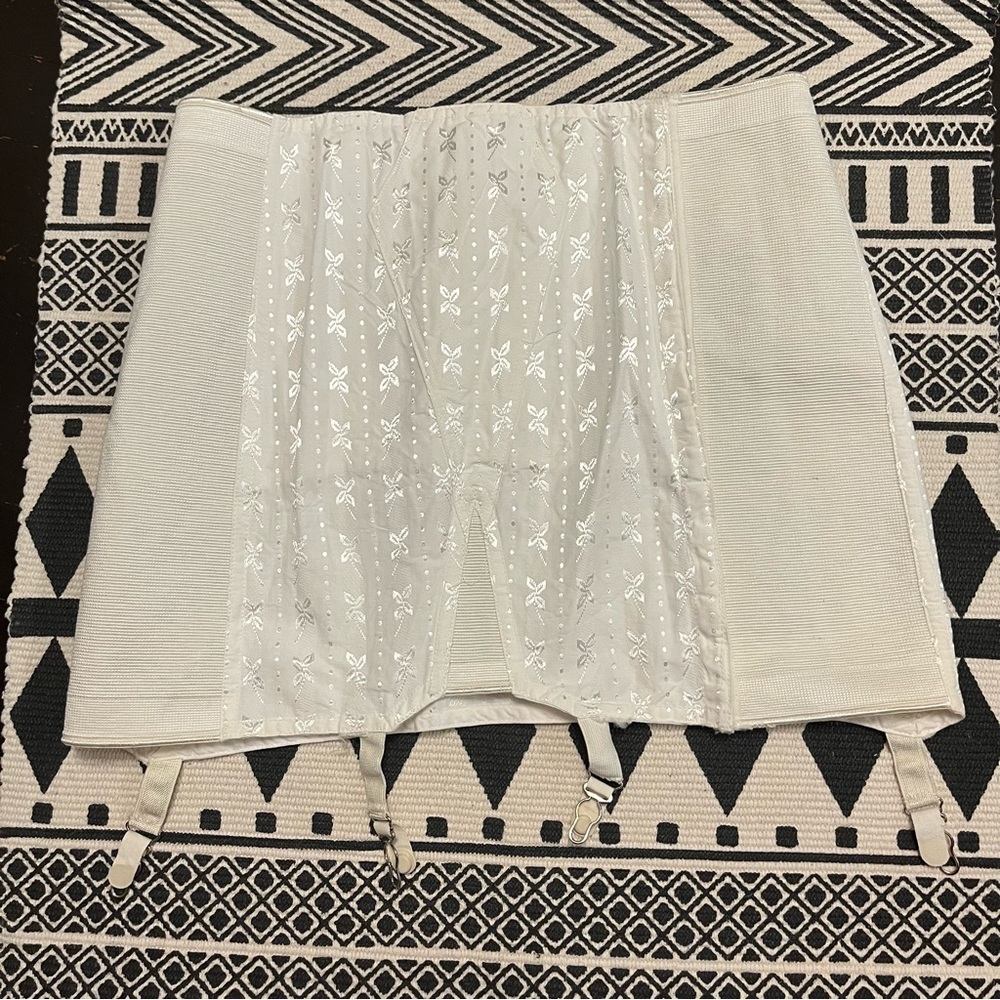 Vintage Rose Marie Canada Perfection Corset White Garter Girdle Antique 289 F 36